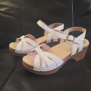 DANSKO Season EU size 36 White Full Grain Leather Adjustable Clog Sandal
